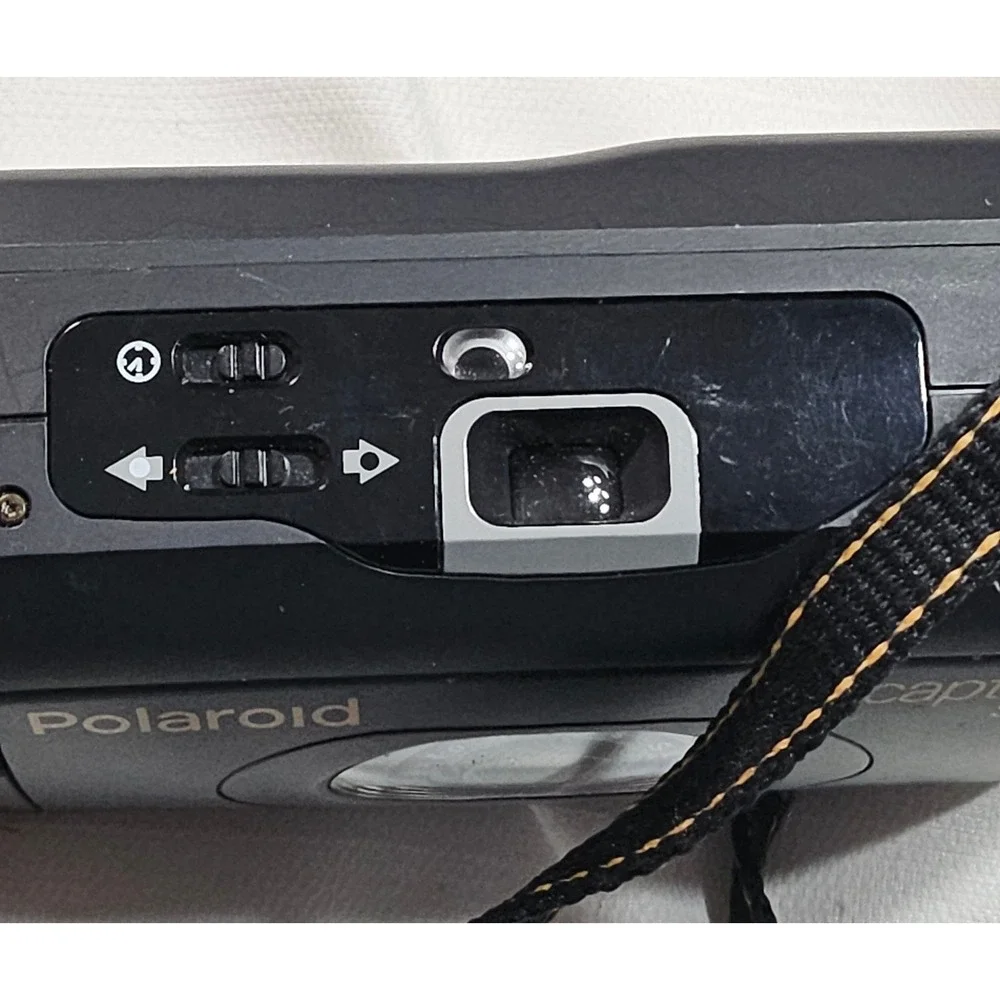 Polaroid Captiva SLR Auto Focus 95 Instant Film Camera‎ with Strap